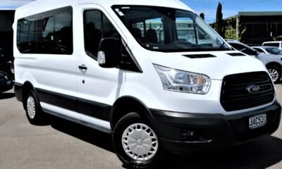 16 seater minibus